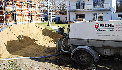 Mischplatz und Estrichpumpe